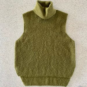 Oversized Sleeveless Turtleneck Sweater Size Small